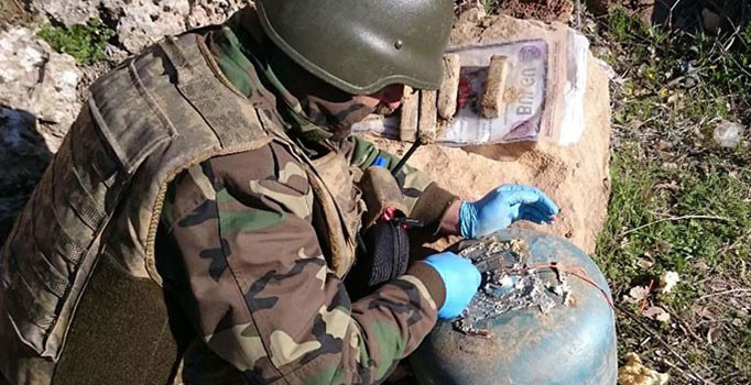 Diyarbakır'ın Lice ilçesinde 700 kg patlayıcı ele geçirildi - Son dakika haberleri