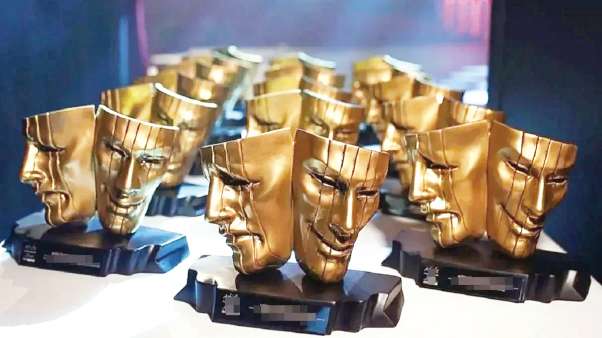 Yeni Tiyatro Ödülleri sahiplerini buldu: Ustalar ve gençler aynı sahnede buluştu