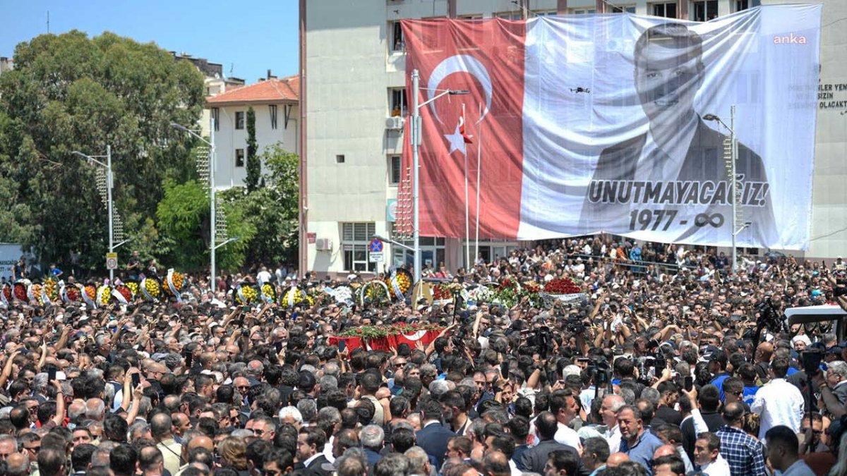 Ferdi Zeyrek’in ismi İzmir’de bir parka verildi