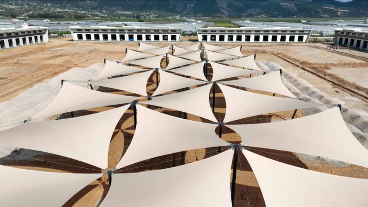 Kınık Toptancı Hal Kompleksinde sona doğru