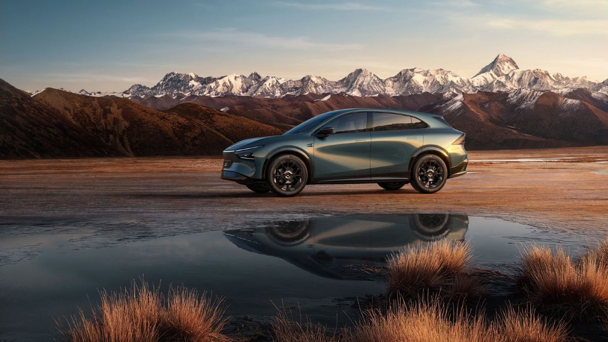 1 milyon 300'e tekerlekli bilgisayar! İşte dünyanın ilk "yapay zeka" otomobili: Özellikleri şok etti!