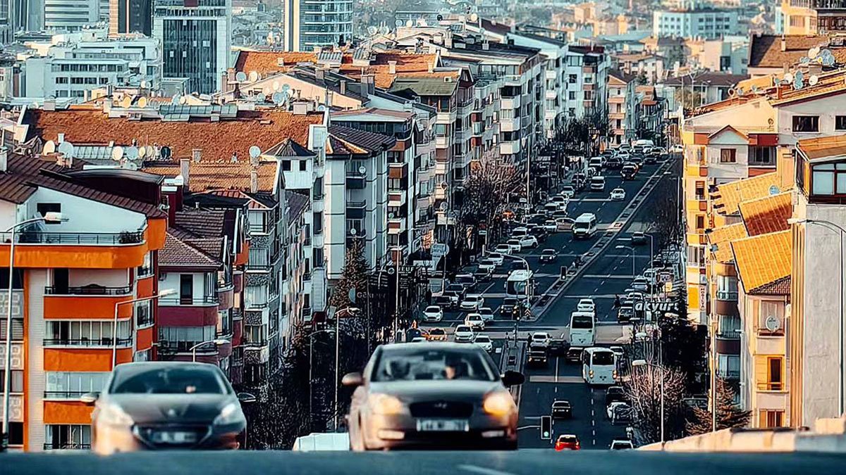 Gel de çık şimdi: Ankara'nın 'ciğer patlatan' yokuşları meydan okuyor! Başkentin yokuşları tam bir spor salonu