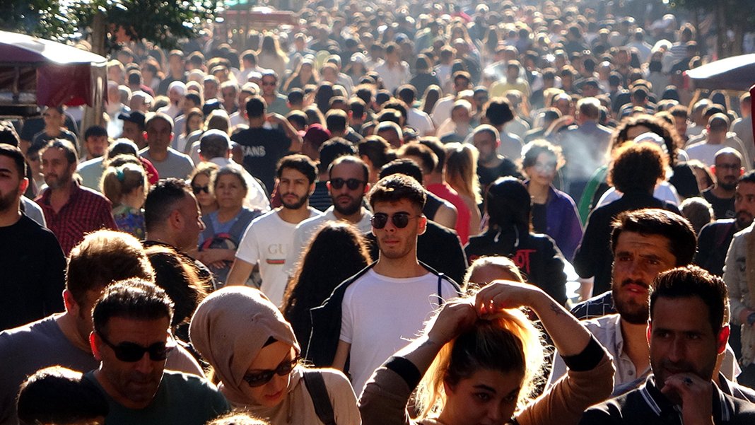 AK Parti'nin oy oranı düşüşte: CHP farkı açıyor