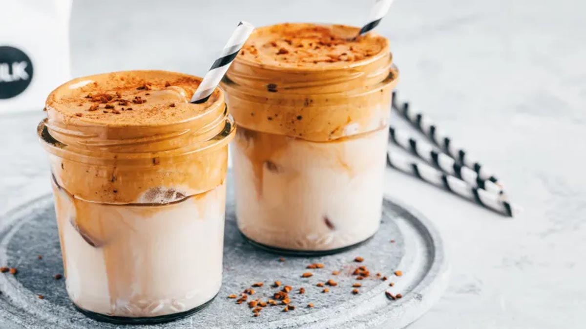 TikTok’ta trend olan kahve deneyimini kaçırmayın! Göz kamaştıran köpüğüyle dalgona kahvesi nasıl yapılır?