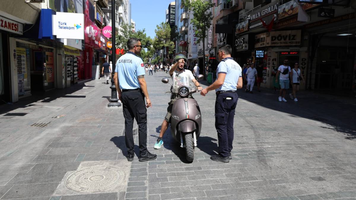 Yaya yollarında scooter ve motora geçit yok