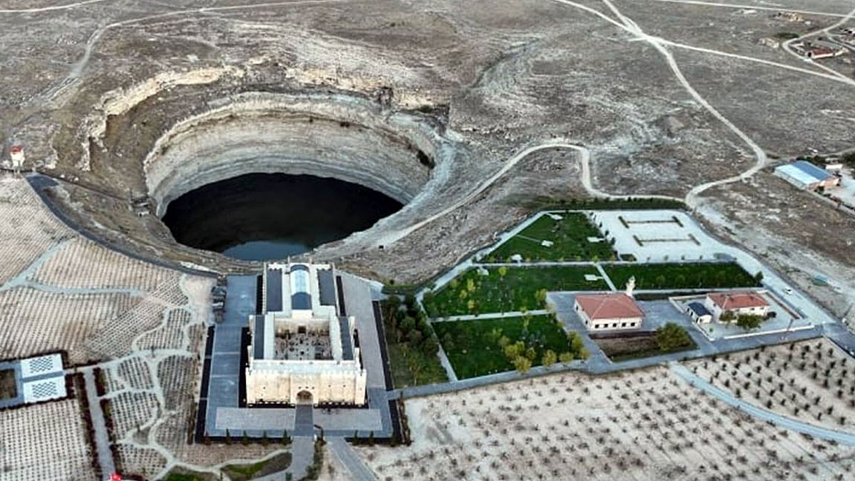 Tarihi selfie noktası: Obruk manzaralı müze otele ödül! Konya'nın yeni turistik çekim merkezi olmaya aday