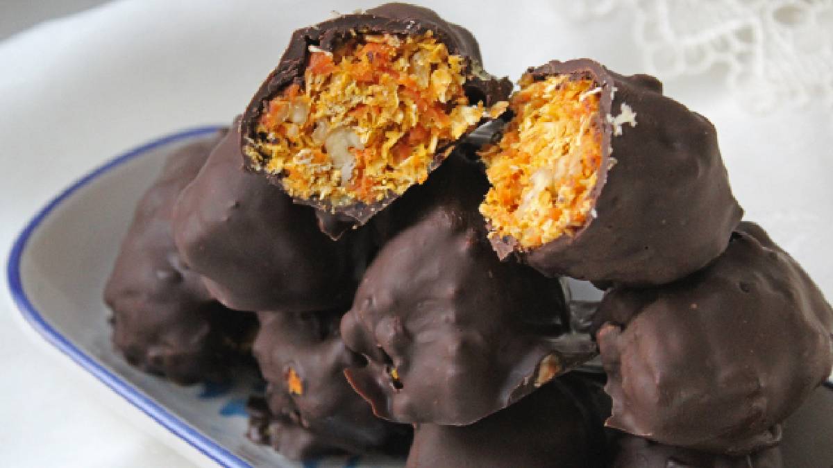 Ne rafine şeker ne katkı maddesi! 10 dakikada hazır çikolatalı cezerye tarifi…