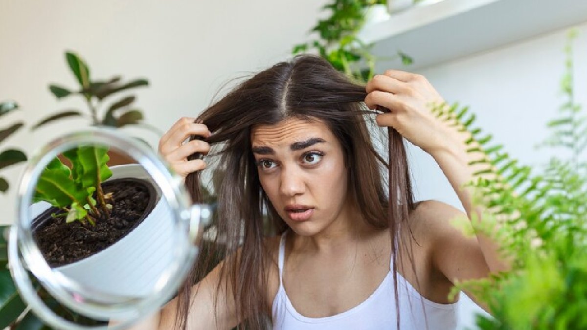 Hızlı yağlanan saçlara pratik çözüm! Artık kimse yağlı saçla gezmeyecek: Evde yapması çok basit