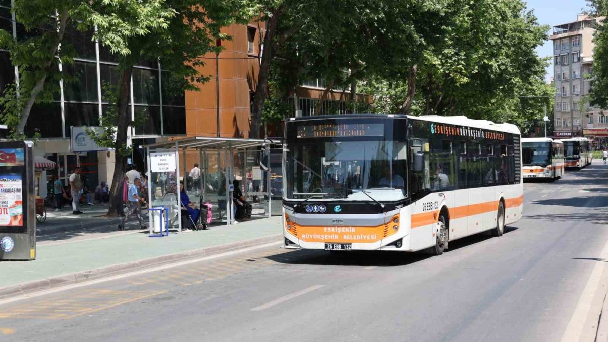 LGS'ye girecekler dikkat! Eskişehir Belediyesi duyurdu: Topu taşıma saatleri değişecek, ona göre evden çıkın