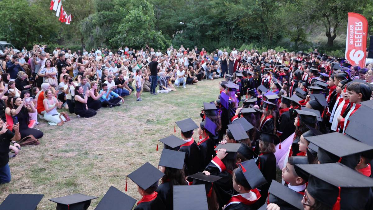 Efeler’in minikleri mezun oldu