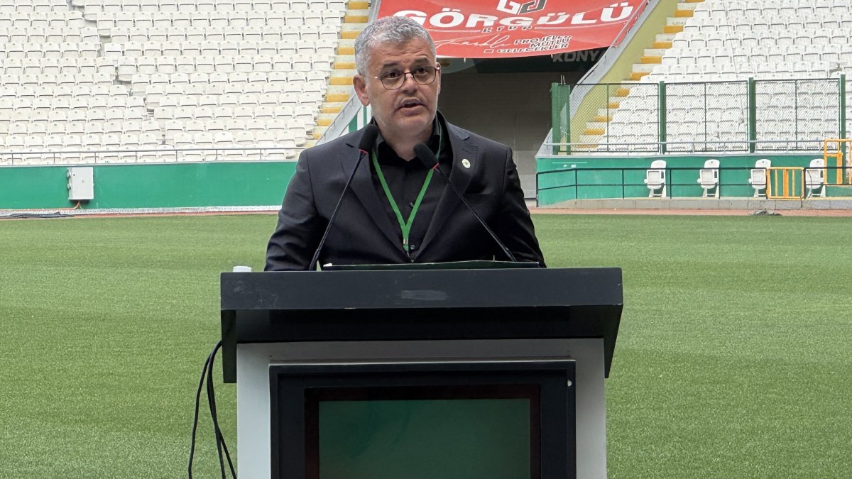 Konyaspor'da Ömer Atiker başkan seçildi