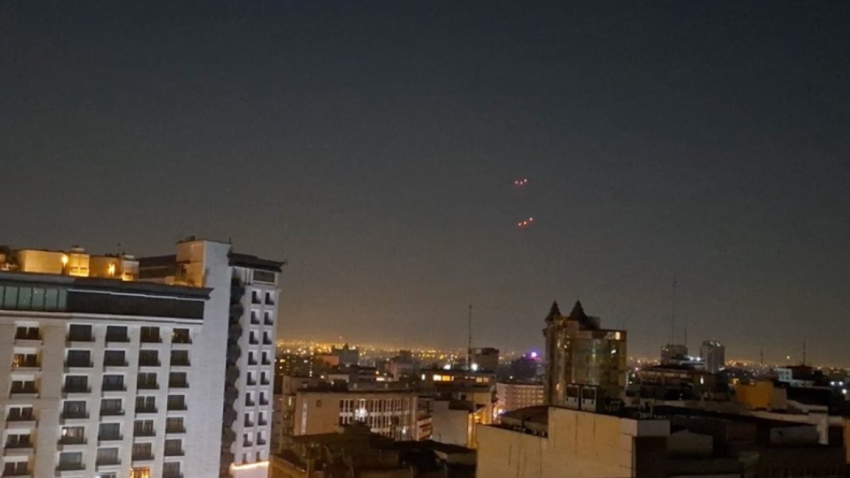 Son dakika... İsrail’den İran’a geniş çaplı saldırı: Bu kez petrol rafinerileri hedef alındı