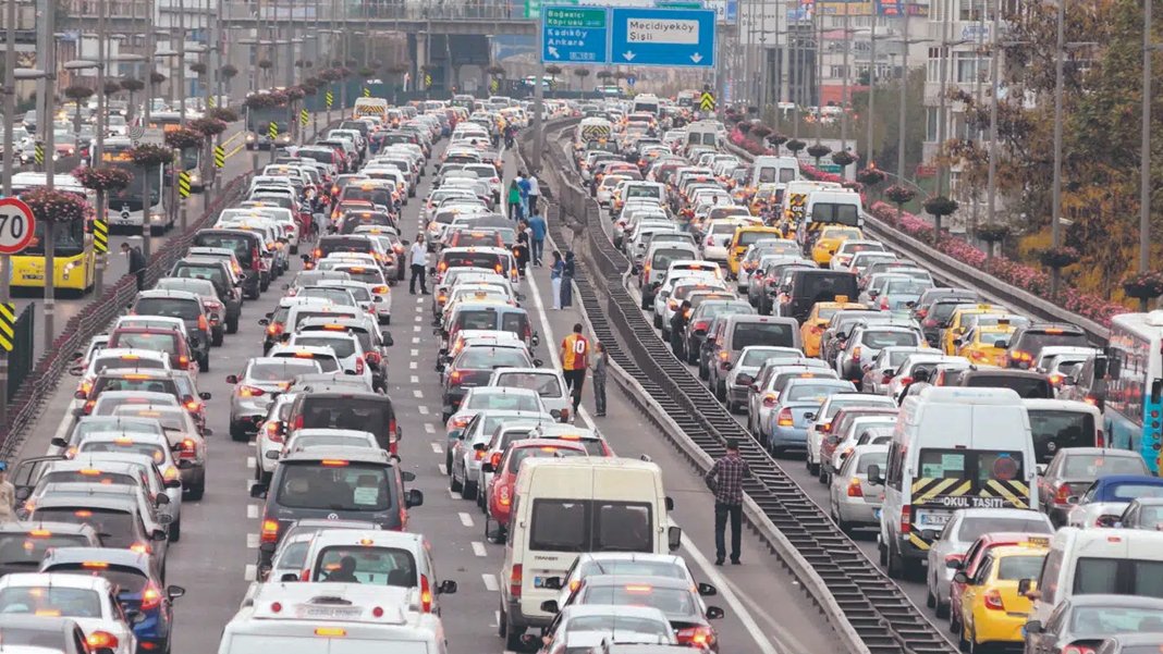 İstanbul'da bazı yollar trafiğe kapanacak
