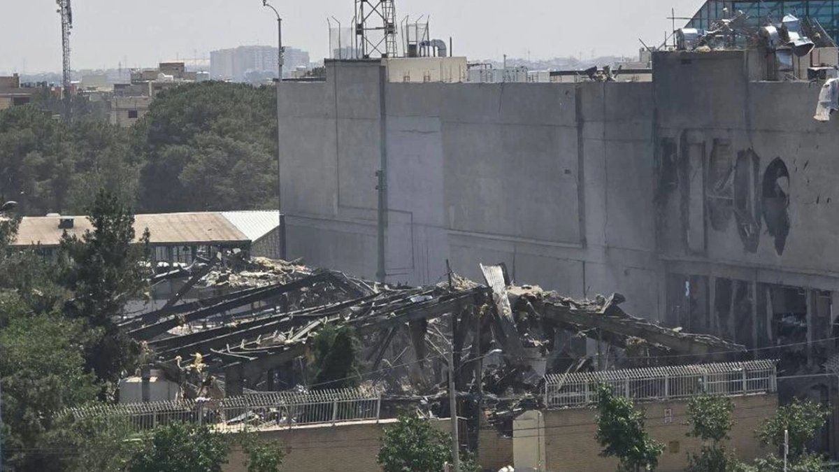 İsrail, İran’ın Savunma Bakanlığı’na bağlı bir tesisini vurdu