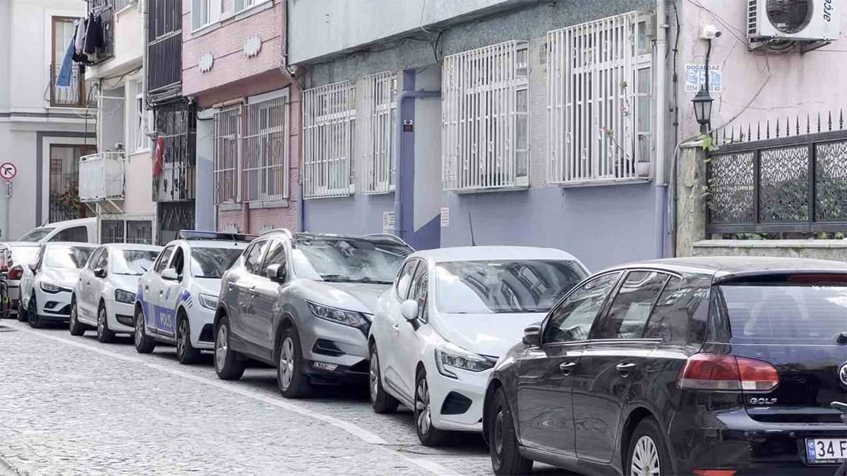 İstanbul'un göbeğinde polis memurundan dehşet: Evinden arkadaşının başsız cesedi çıktı