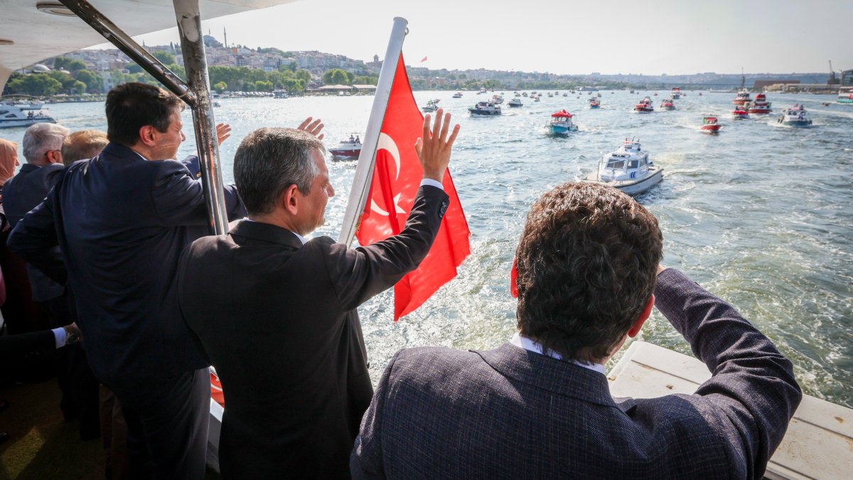 5 Genel Başkan 101 tekne eşliğinde "Özgür Gazze" mitingine gitti