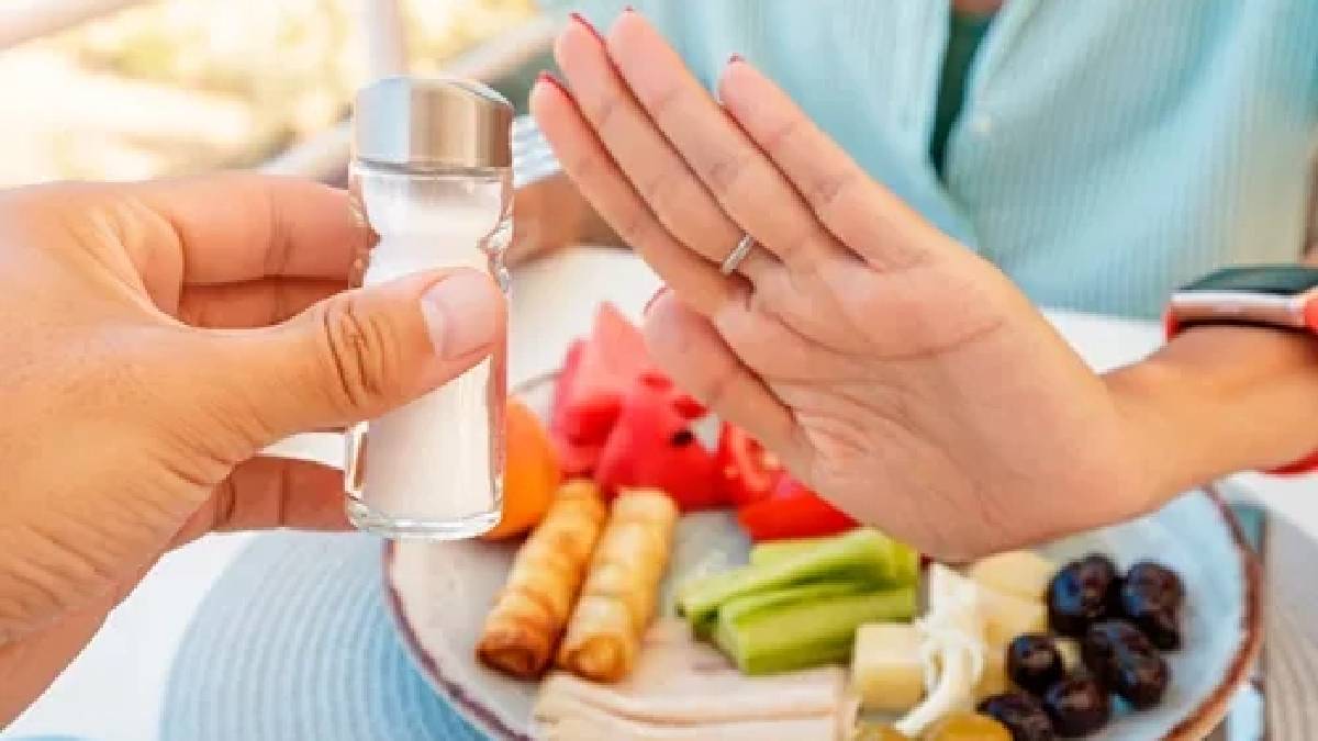 Yemeğin lezzetini kaçırmadan tuzu bırakın! Beslenme uzmanlarının sırrı: İşte tuza alternatif olan sağlıklı 8 gıda!