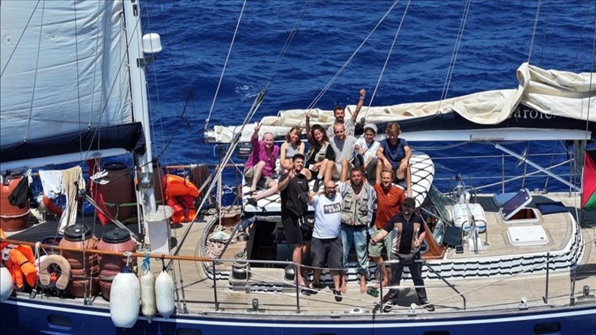 3 Madleen aktivisti kara yoluyla sınır dışı edilecek