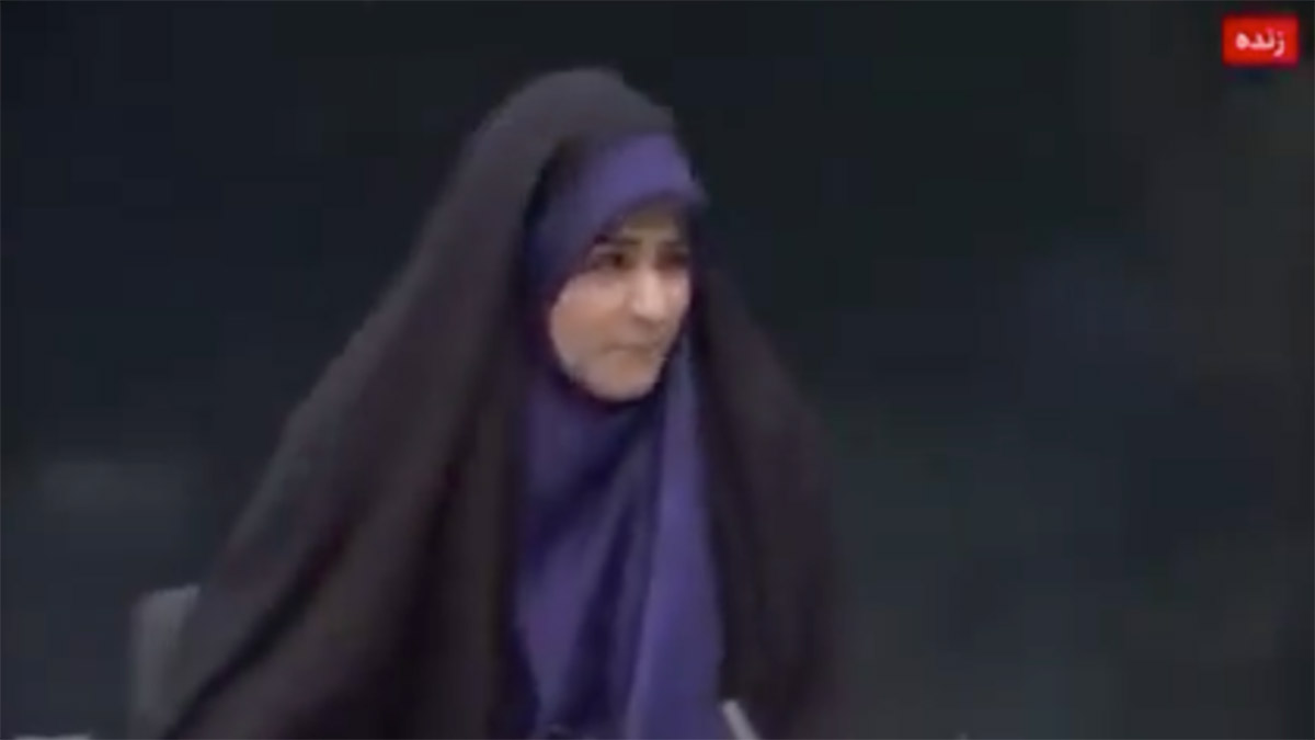 İsrail, İran devlet televizyonunu vurdu! O anlar kamerada