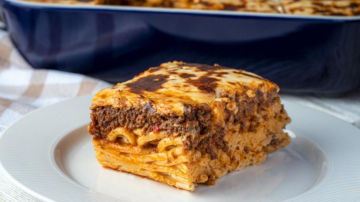 Herkes lazanya diye yiyecek, gerçek çok şaşırtacak! İşte en basit lazanya tarifi…