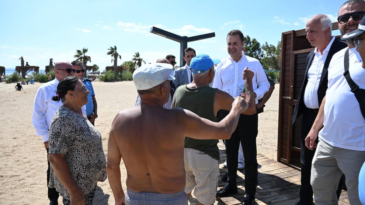 Başkan Akın, halkın plajlarına sahip çıkıyor