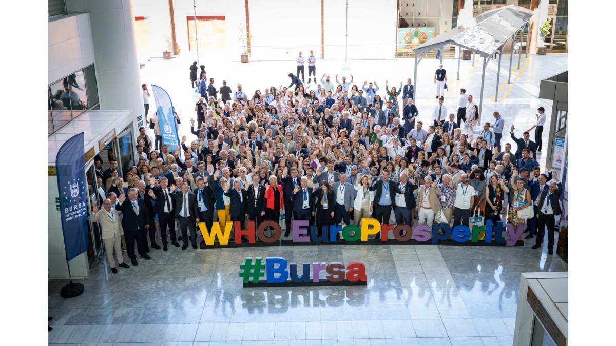 Başkan Tugay’dan Bursa’da düzenlenen DSÖ Avrupa Sağlıklı Şehirler Ağı Konferansı’nda barış mesajı