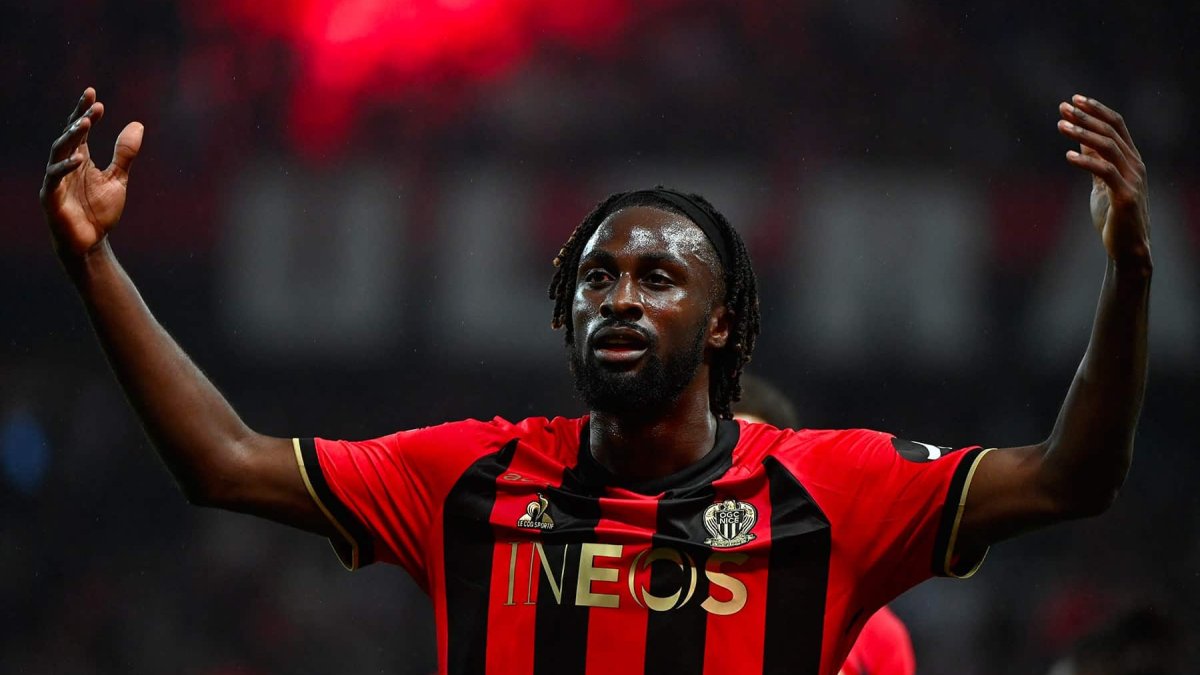 Fenerbahçe'den rekor hamle! Forvet için rotayı Fransa’ya çevirdi