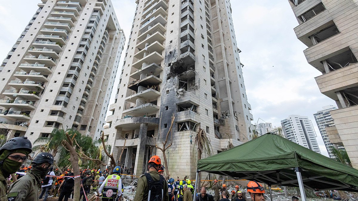 İsrail'de 2 bin 700 kişi evlerini terk etti