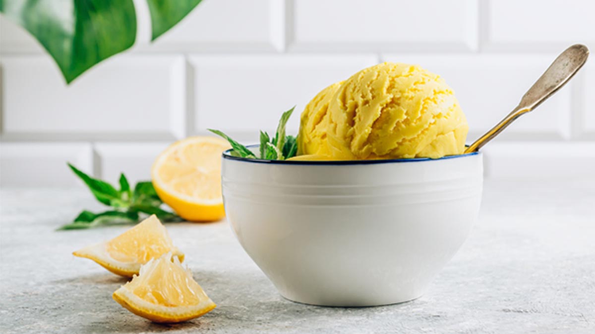 Ne koruyucu ne gıda boyası! Bu tarifle dondurmayı bir daha hazır almayacaksınız!