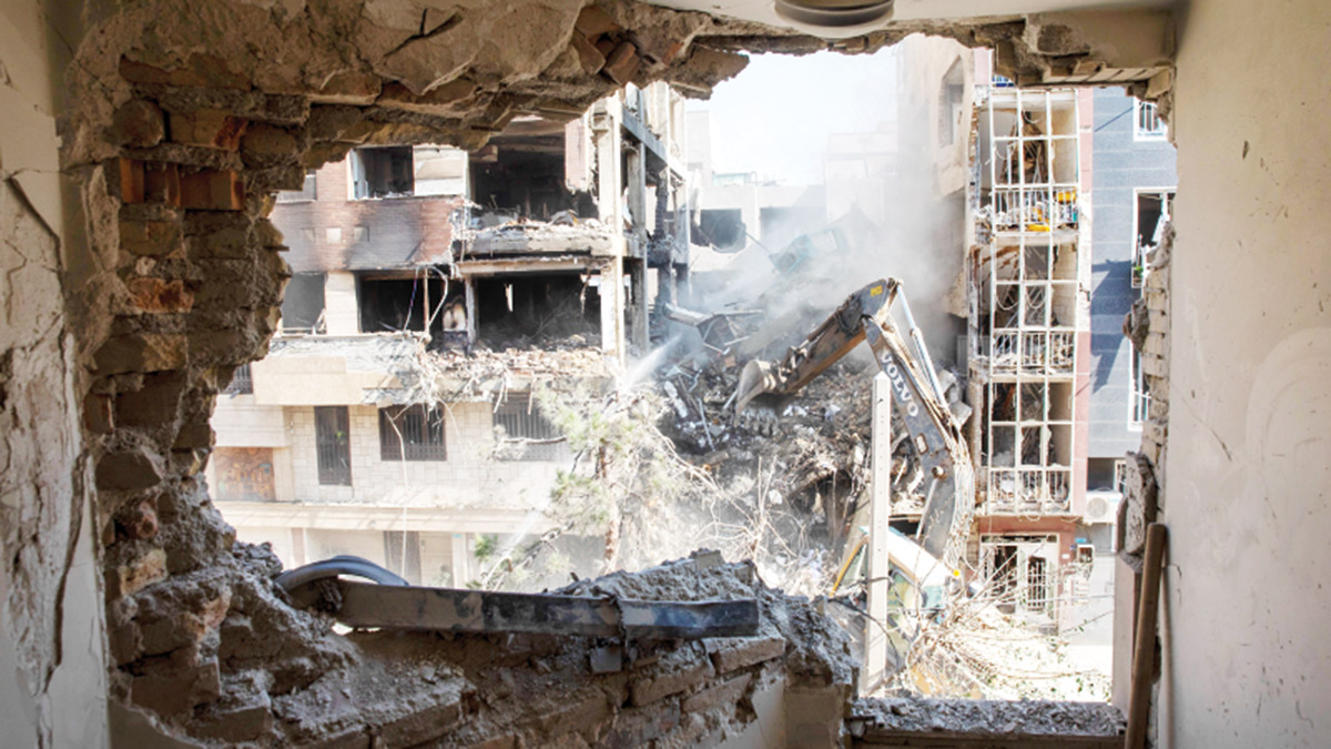 İranlı sanatçılardan İsrail saldırılarına kınama: ‘Bu tiranlığa sanatla direneceğiz’