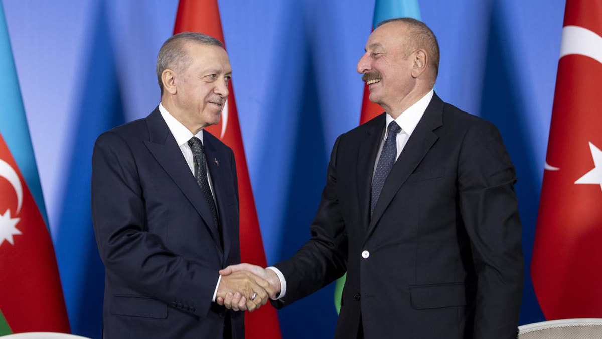 Aliyev, yarın Türkiye'ye geliyor