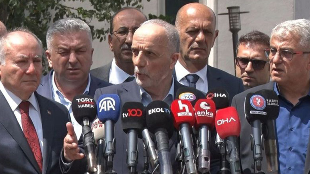 Türk-İş, Maliye Bakanlığı'na yürüdü: Kamu işçileri greve gidiyor