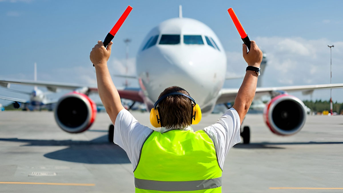 Okul bitince jet hızıyla işe: Havacılık lisesi 300 bin TL maaşla mezun veriyor! Havacılık sektöründe büyük fırsat