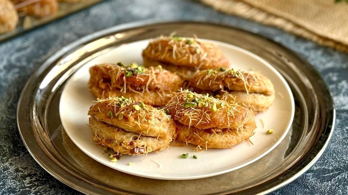 Şerbetli severlerin favorisi olacak! Kadayıf eklenince tadı benzersiz oluyor! İşte Kadayıflı Dilber Dudağı Tarifi…