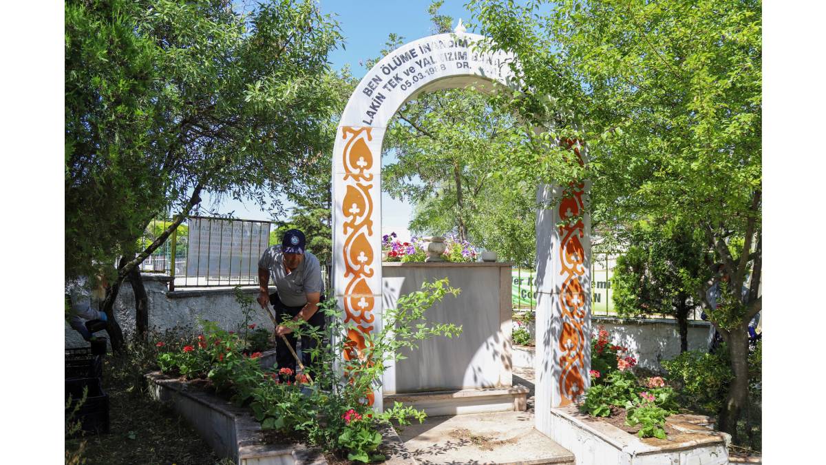 Büyükşehir Eskişehirspor’un efsane isimlerini unutmadı