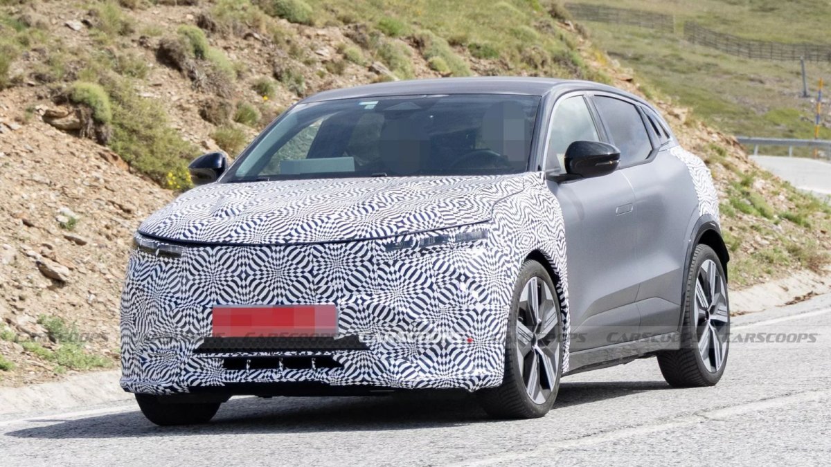 Uzun menzilli yeni Renault Megane yollarda görüntülendi! Türkiye'ye geliş tarihi belli oldu