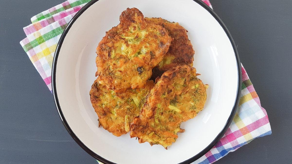 Kıtır kıtır kızaran mücverin püf noktası! Yağ çekmiyor, dağılmıyor: Meğer çok basitmiş