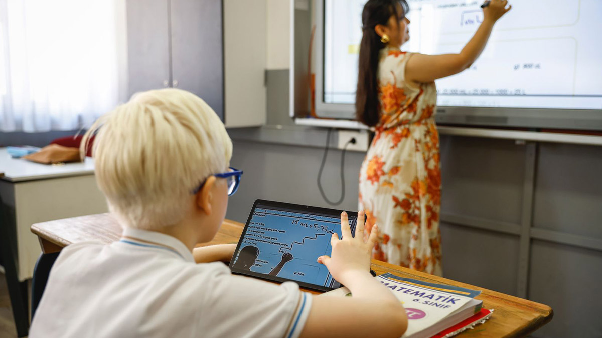 Az gören çocuklar için geliştirilen TahtApp 100 okula ulaştı