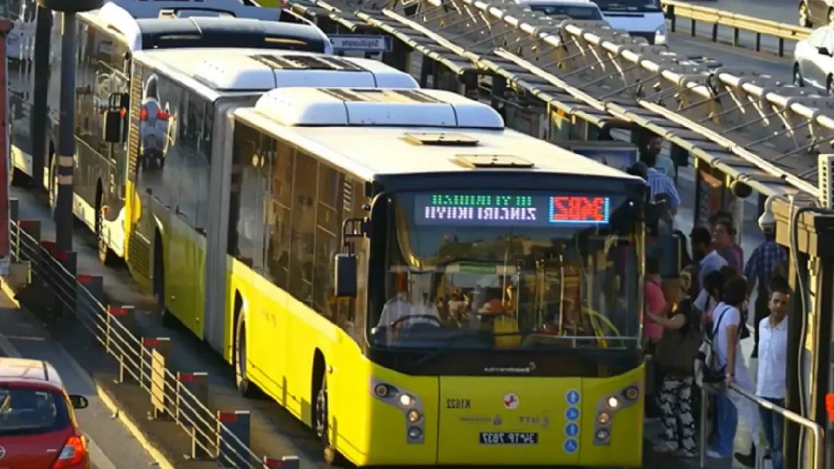 İBB milyonlarca kişiye duyurdu! Haftasonu tamamen ücretsiz oldu: Belgeyi gösteren kart basmayacak