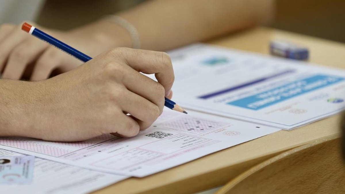 YKS maratonu bugün başlıyor: 2,5 milyondan fazla aday, üniversite hayali için ter dökecek