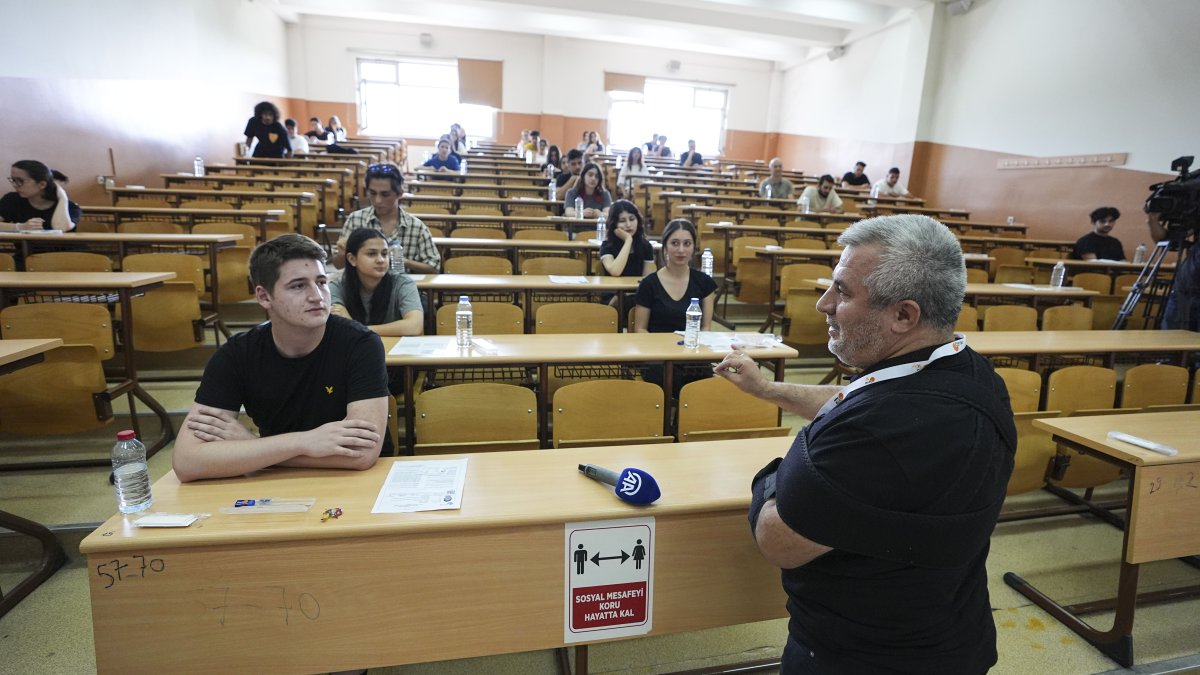 YKS'nin ilk oturumu TYT başladı