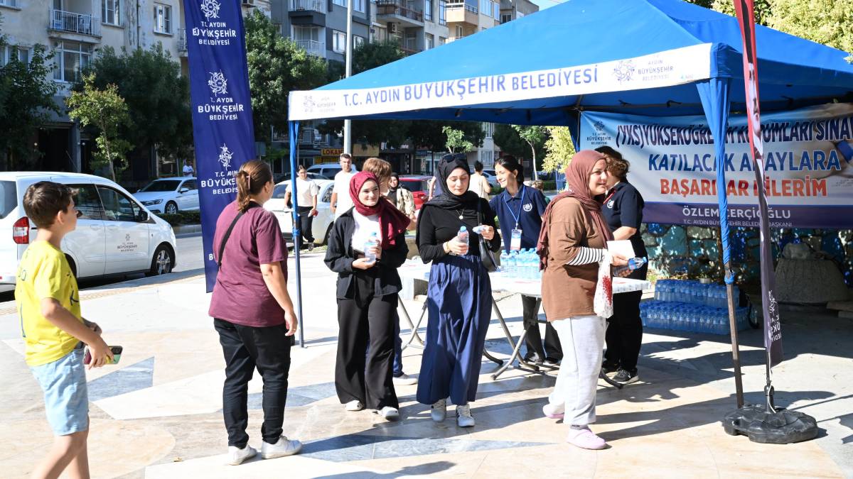 Başkan Çerçioğlu üniversite adaylarının yanında