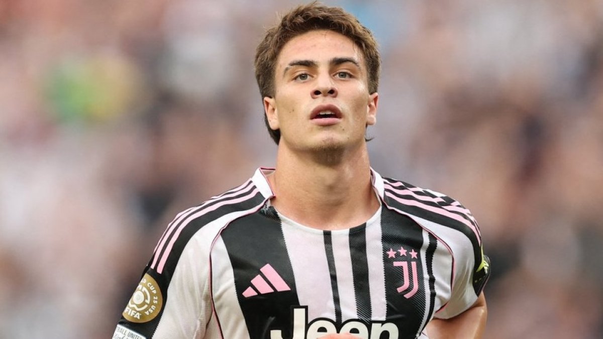 Kenan Yıldız, İtalya'da manşetleri süsledi: Türk yıldız Juventus'a liderlik ediyor