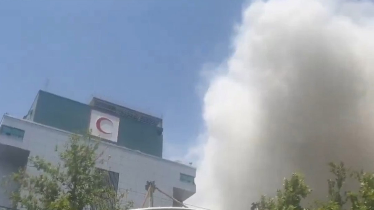 İsrail, Tahran'da yine Kızılay'ı hedef aldı