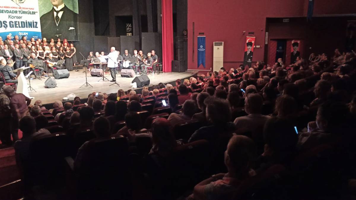 Büyükşehirden sanata destek: Aydın’da unutulmaz türkü gecesi