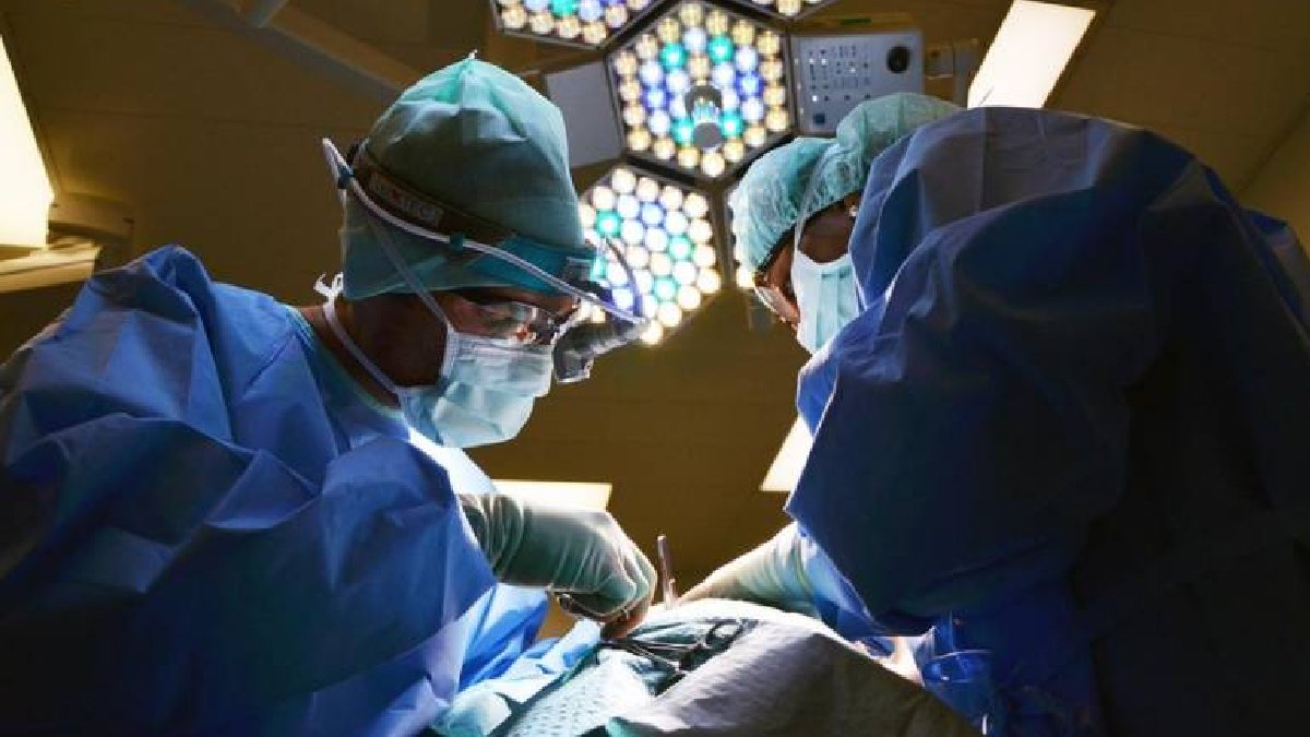 Geçirdiği estetik operasyon sonrası göğüslerini kaybetti: Ameliyatı yapan diş hekimi çıktı