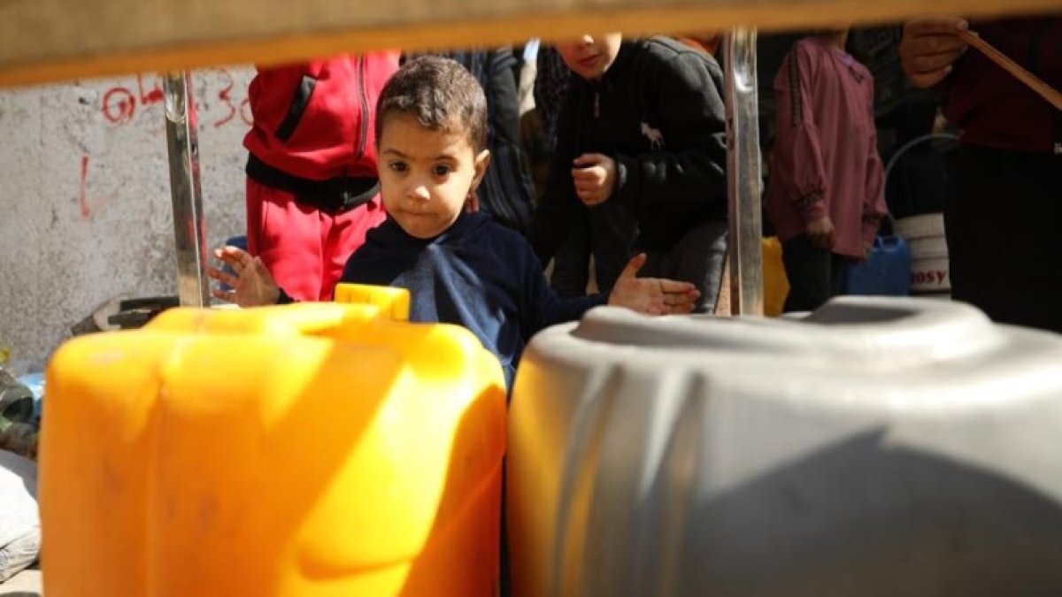 BM'den yakıt ablukası ve çocuk ölümleri uyarısı: Gazze'de insani kriz derinleşiyor