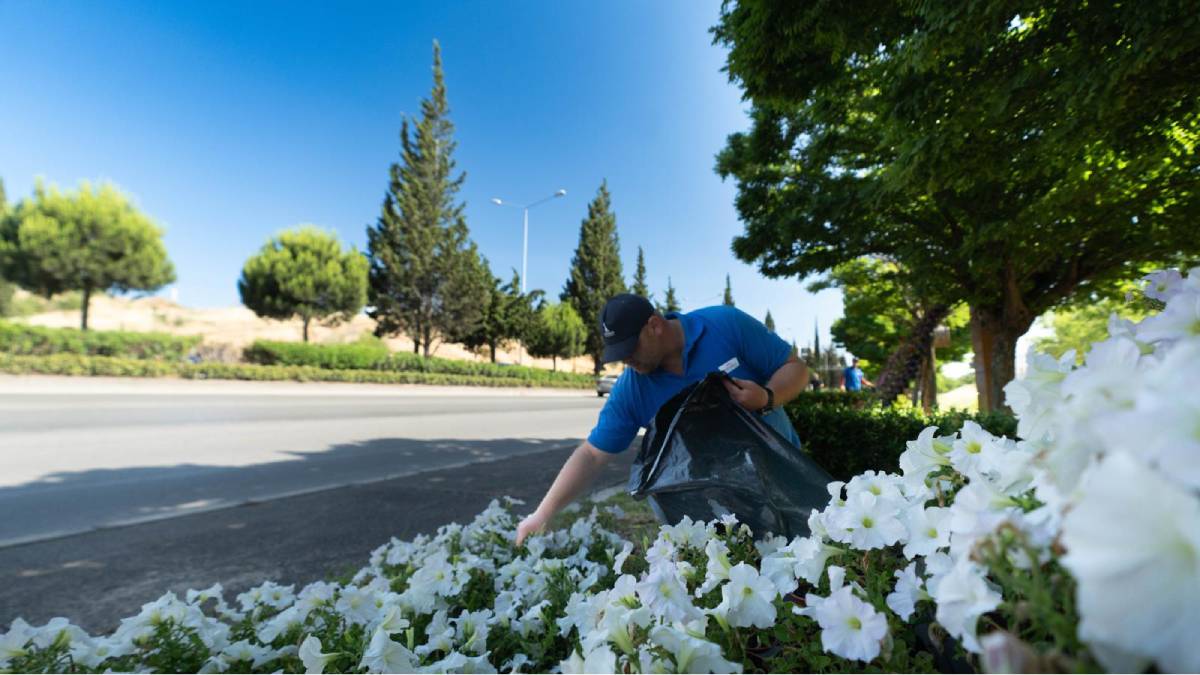 Büyükşehir kentin çehresini güzelleştirmeye devam ediyor