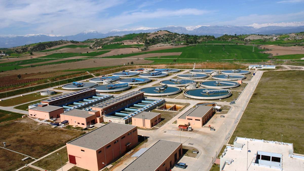 Adana’da musluktan akan su gönül rahatlığıyla içiliyor