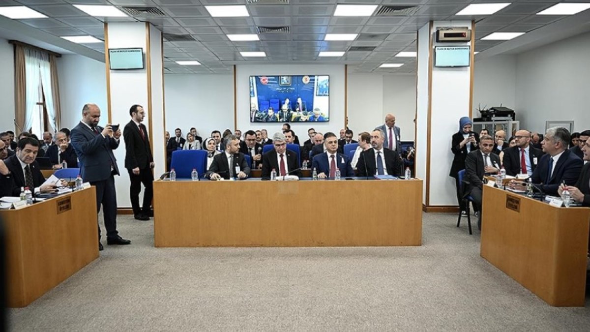 ÖTV düzenlemesi Meclis Komisyonu’ndan geçti: Akaryakıta ve sıfır otomobillere zam yolda